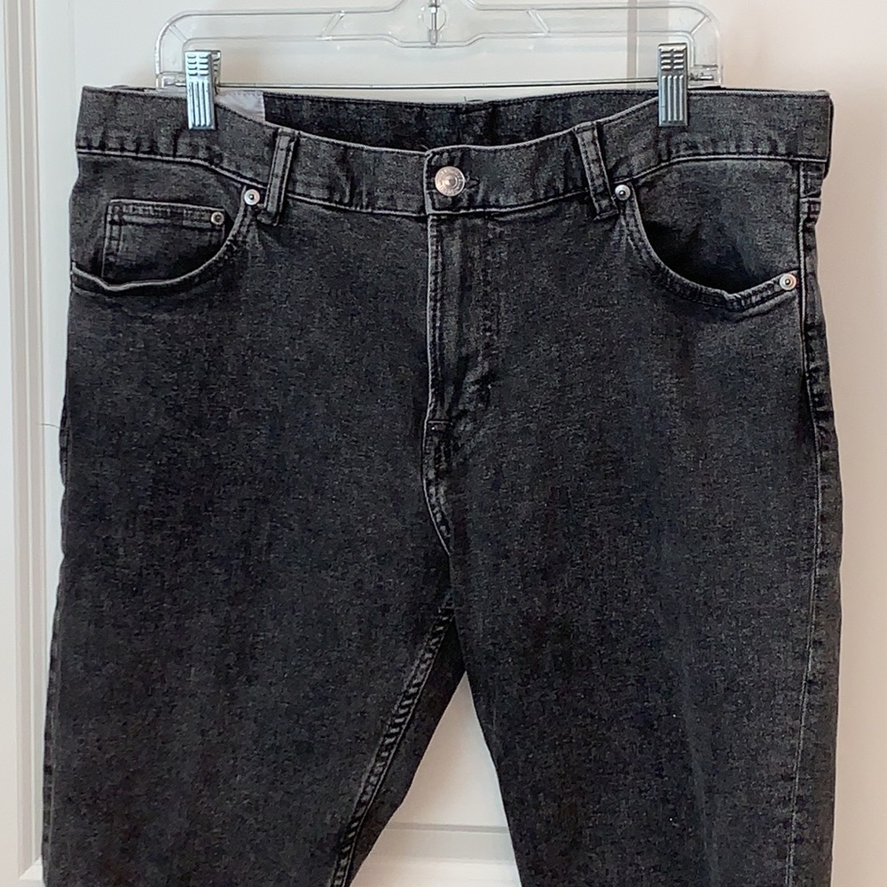 H&M BRAND NEW SIZE 38/32 SLIM DARK GREY JEANS - Picture 2 of 7